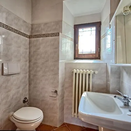 Appartamento Sleeps 5 Pool Wifi