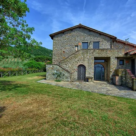 Sleeps 5 Pool Wifi Appartamento *